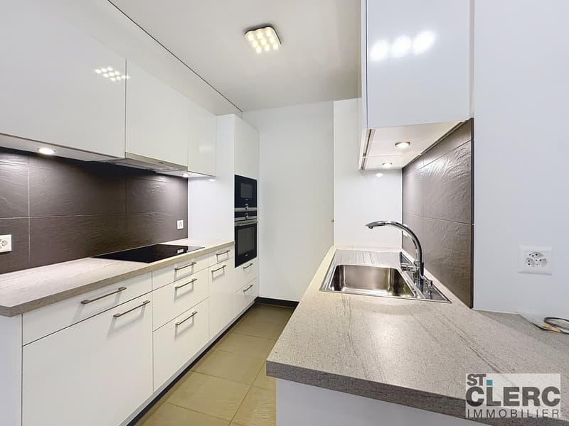 Magnifique appartement de 2,5 pièces avec terrasse (1)
