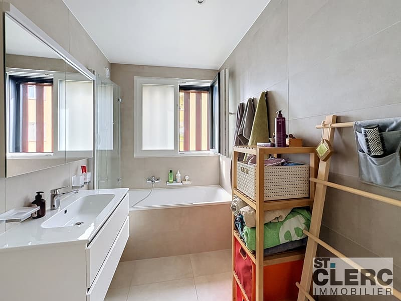 Bel appartement avec magnifique vue sur le lac (7)