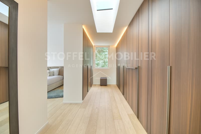 Villa contemporaine avec piscine dans un cadre résidentiel (5)