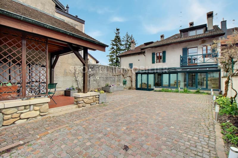 Large village house of charm - Co-Exclusive (1)
