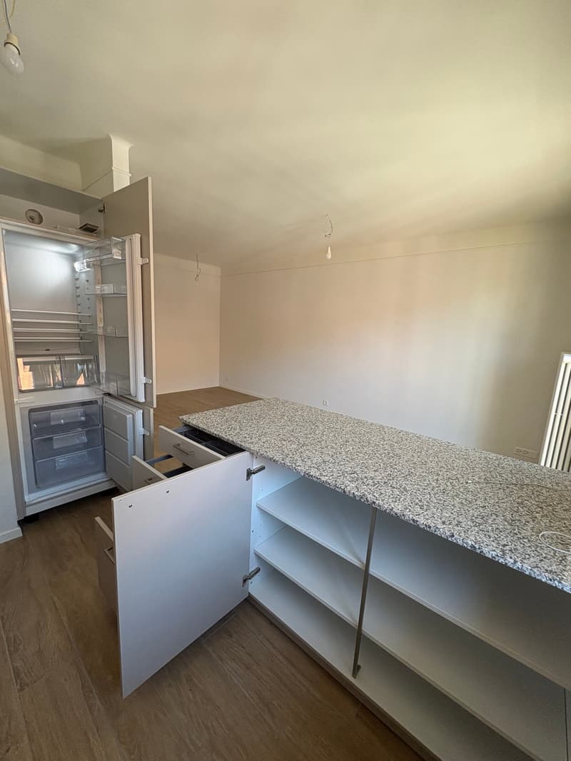 Charmant appartement de 2,5 pièces avec balcon à Vallorbe (15)