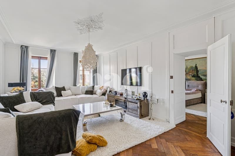 Historic character house in the heart of Bevaix (2)