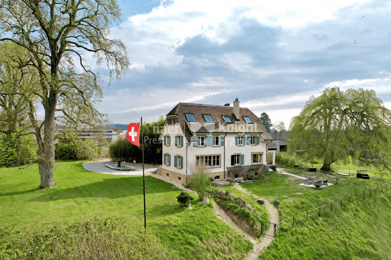 Prachtvolles Herrenhaus direkt am Wasser (10)
