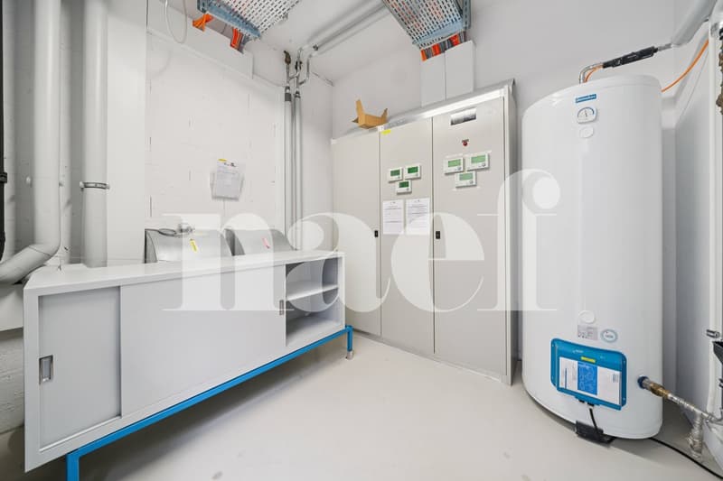 Immeuble industriel , artisanal et administratif (11)