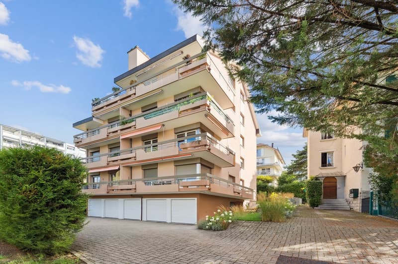 Ampio appartamento di 4.5 locali, ideale a Renens (6)