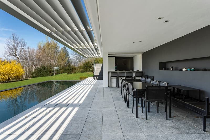 Proprietà contemporanea eccezionale con linee moderne (10)