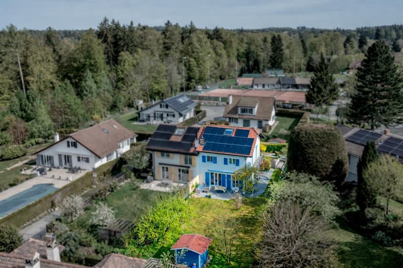 Charming semi-detached house with 5.5 rooms and garden (11)