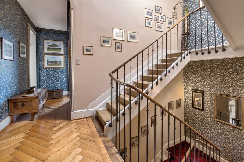 A charming 10-room house with great potential (8)