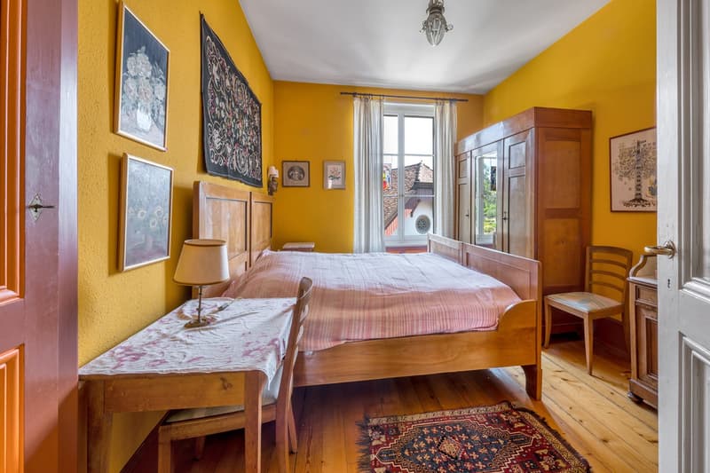 A charming 10-room house with great potential (11)