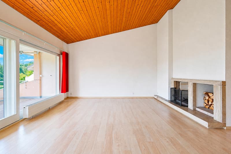 Ampio appartamento di 4 locali con grande potenziale in un quartiere ricercato (2)