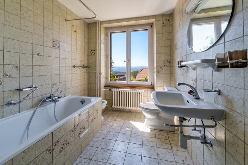Villa familiare con grande potenziale in un ambiente privilegiato (12)