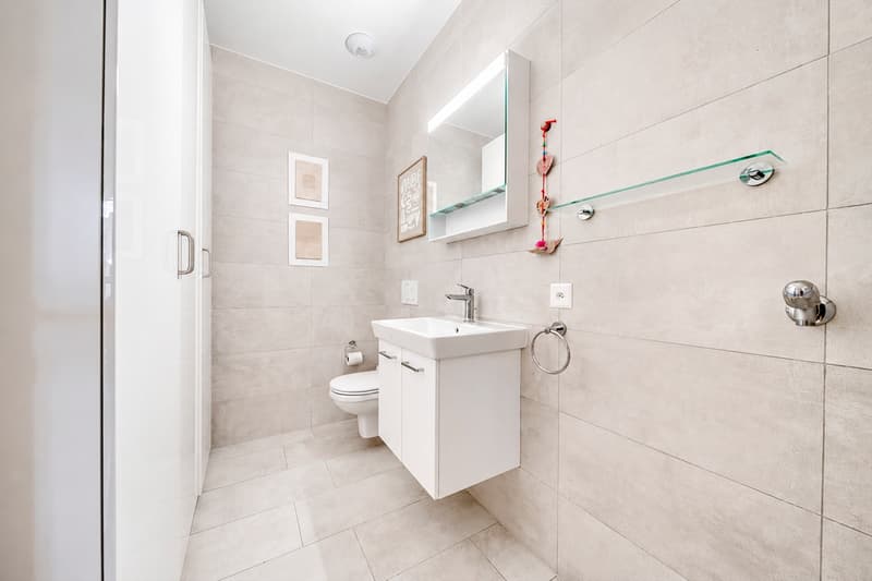 Wohnung 3,5 Zimmer: Durchgängige Eleganz im Herzen von Arbora (11)