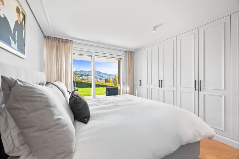 High-standard apartment in an exceptional environment between lake and vineyards (10)