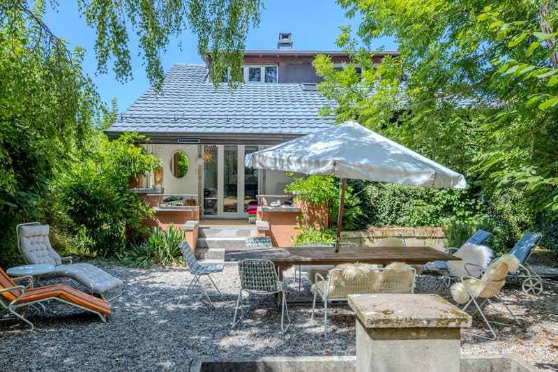Charming town house with unique character (1)