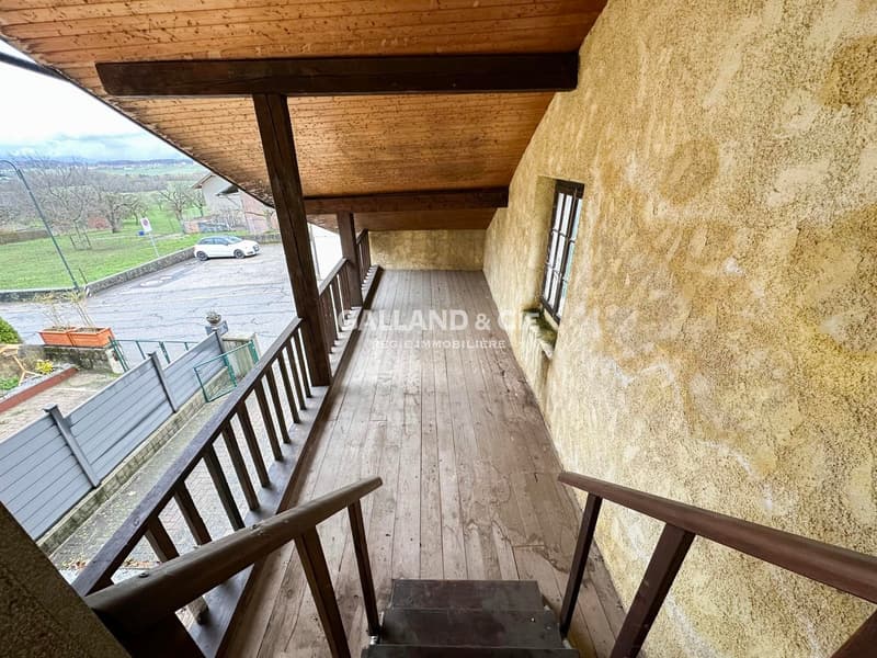 Berolle (Morges district) - Village house with 2 apartments (9)