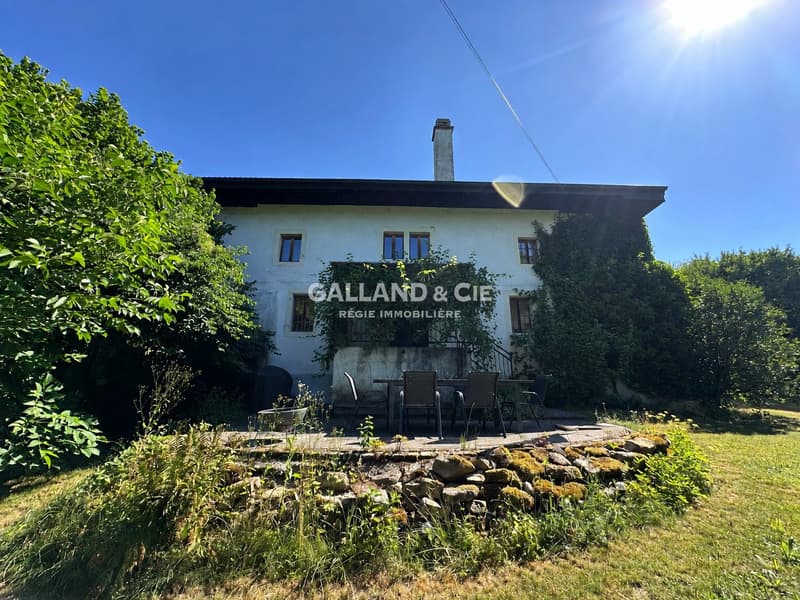 Maison authentique de 2 appartements - À 3 min d'Oron-la-Ville (15)