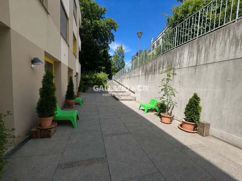 Généreuse surface pour profession médicale ou bureaux - ~164 m² (3)
