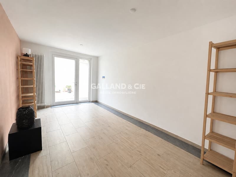 Généreuse surface pour profession médicale ou bureaux - ~164 m² (5)