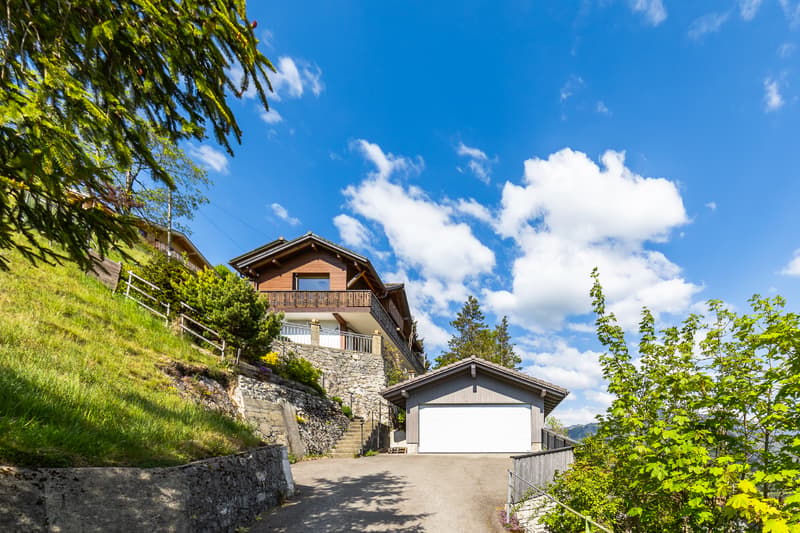 Charming chalet with exceptional and breathtaking views (12)