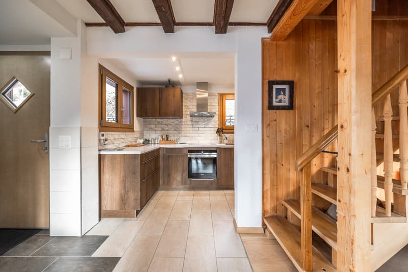 Charming chalet with exceptional and breathtaking views (5)