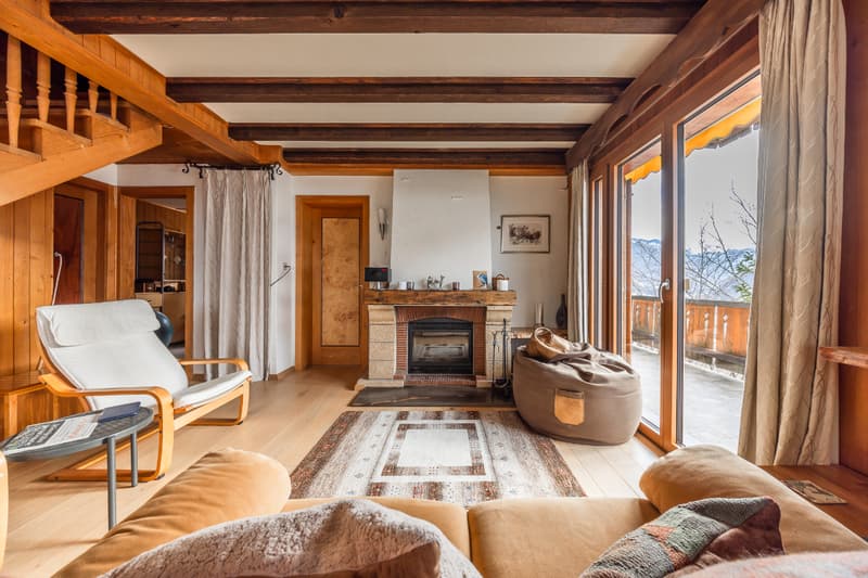 Charming chalet with exceptional and breathtaking views (8)