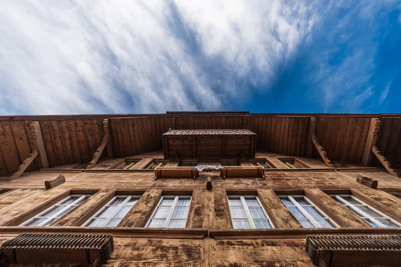 Rare opportunity: mixed-use building in Jaun (2)