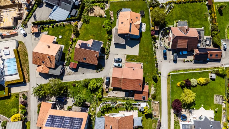 Oggetto raro: villa individuale su bella parcelle in quartiere residenziale (3)