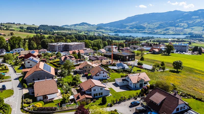 Oggetto raro: villa individuale su bella parcelle in quartiere residenziale (13)