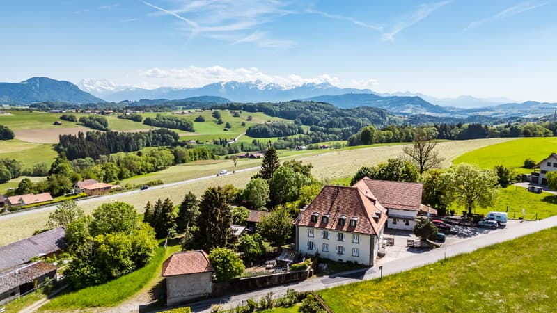 Seltene Gelegenheit: Großes Anwesen mit Bauopotenzial (13)