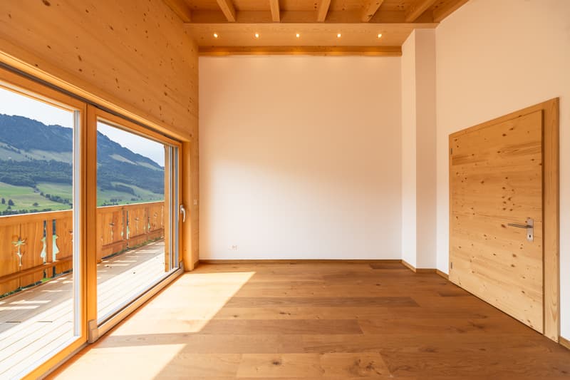 Neues Chalet mit hohem Standard und 3½ Zimmern, mit atemberaubendem Blick (12)