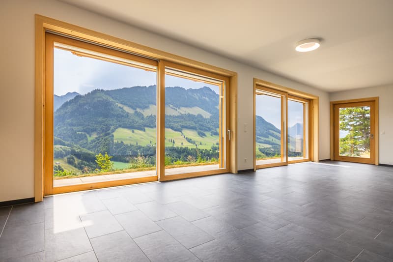 Neues Chalet mit hohem Standard und 3½ Zimmern, mit atemberaubendem Blick (9)
