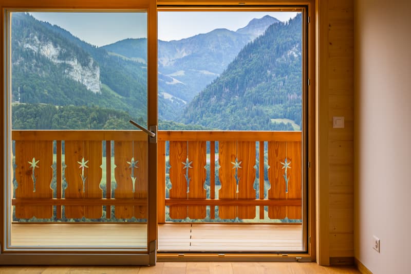 Neues Chalet mit hohem Standard und 3½ Zimmern, mit atemberaubendem Blick (7)