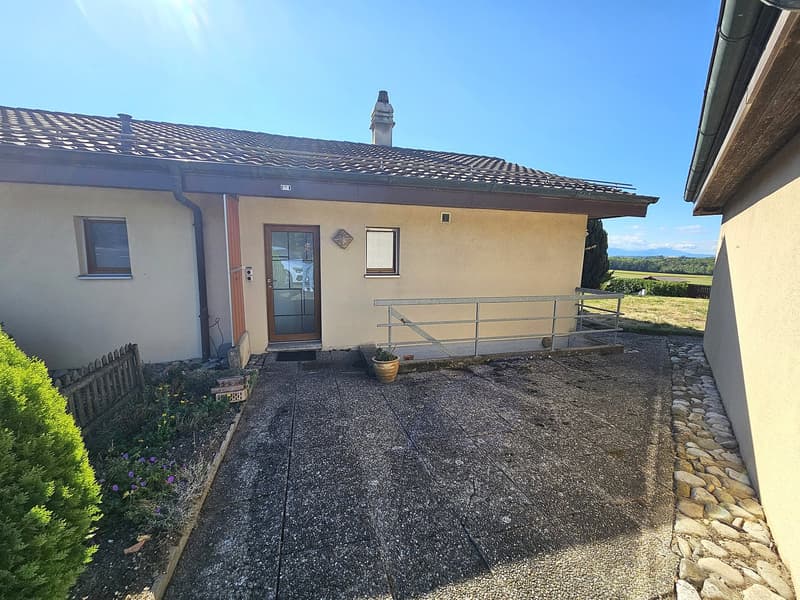 Villa individuelle avec magnifique dégagement sur la campagne et les Alpes (14)