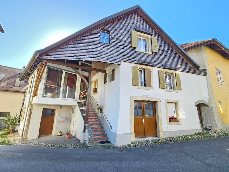 Maison villageoise de caractère (1)