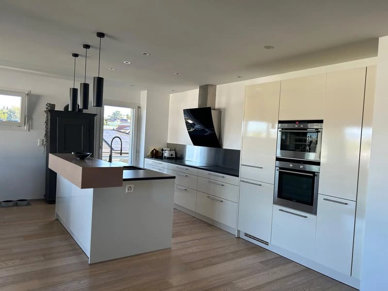 Bel appartement en attique de 4,5 pièces à Ecublens (6)