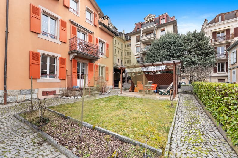 Townhouse with great potential - Lausanne city center (1)