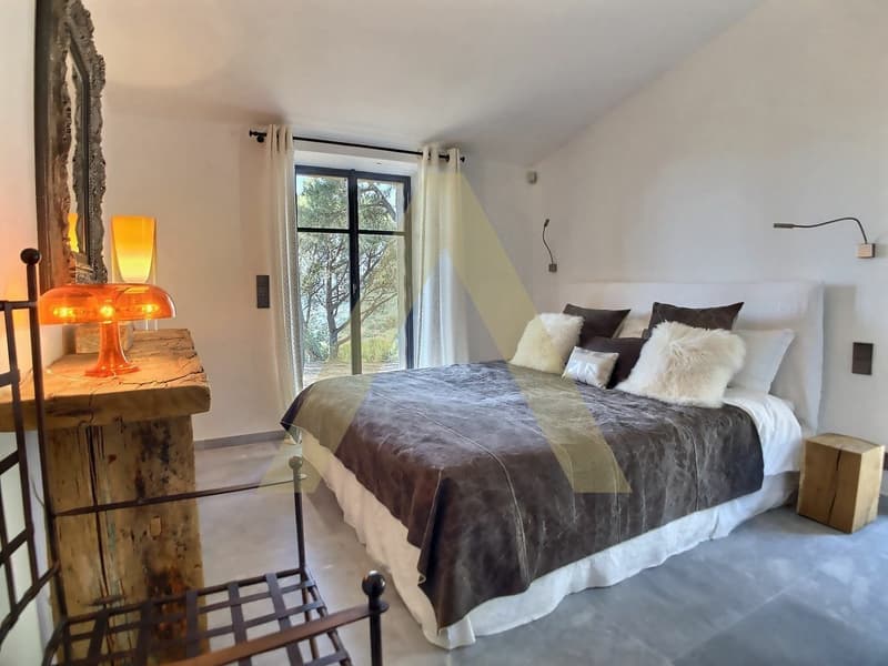 Maison de charme avec vue imprenable sur la mer à Ramatuelle (13)
