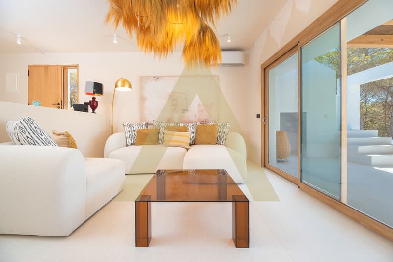 Exceptional villa with sea view and tourist license (10)