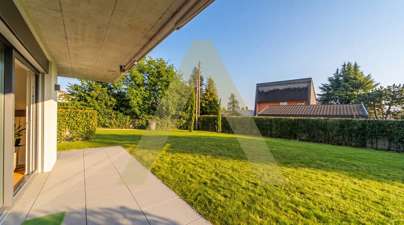 Appartement de standing de 2.5 pièces avec jardin (3)
