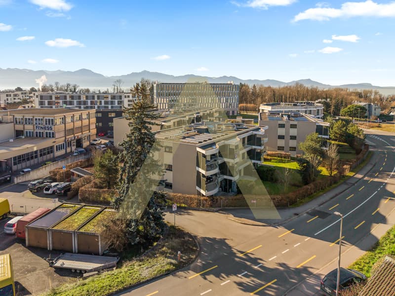 Confortable et contemporain appartement proche du lac (8)