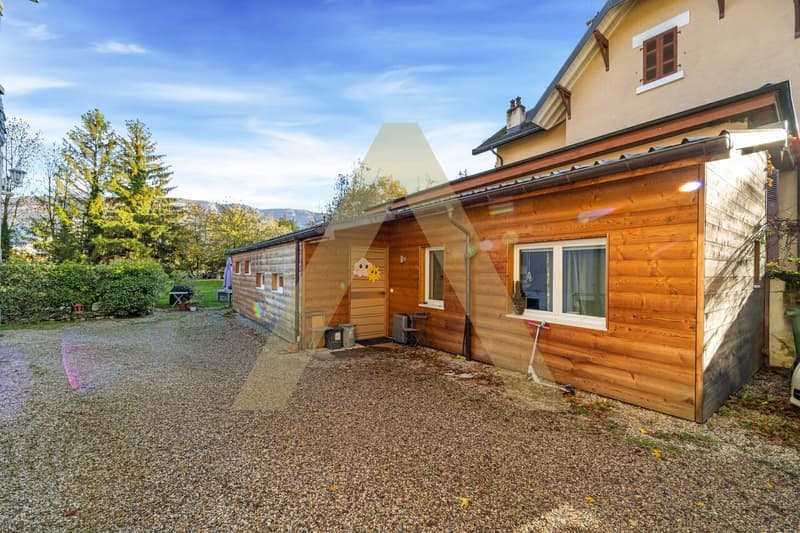 Villa face au Salève avec grand potentiel (9)