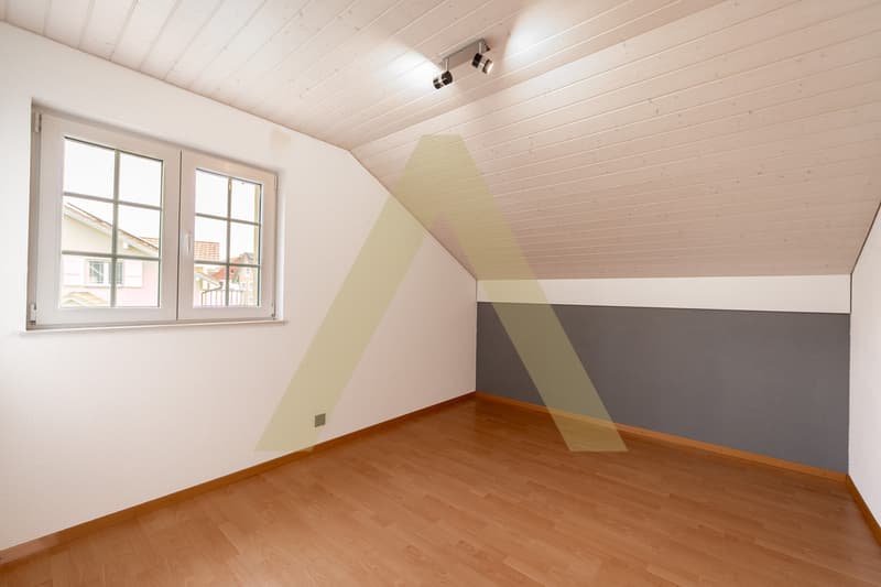 A vendre spacieuse maison familiale à 5min d'Estavayer-le-Lac (11)