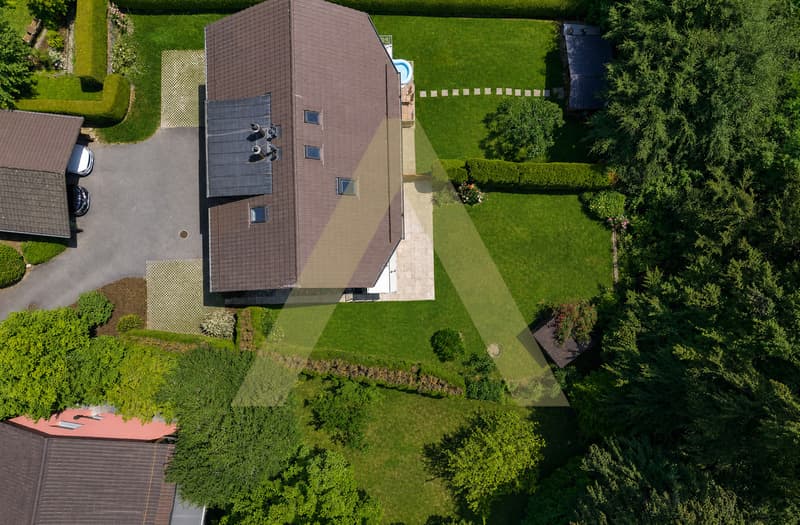 EPALINGES - A FAMILY HOUSE IN THE HEART OF NATURE (2)