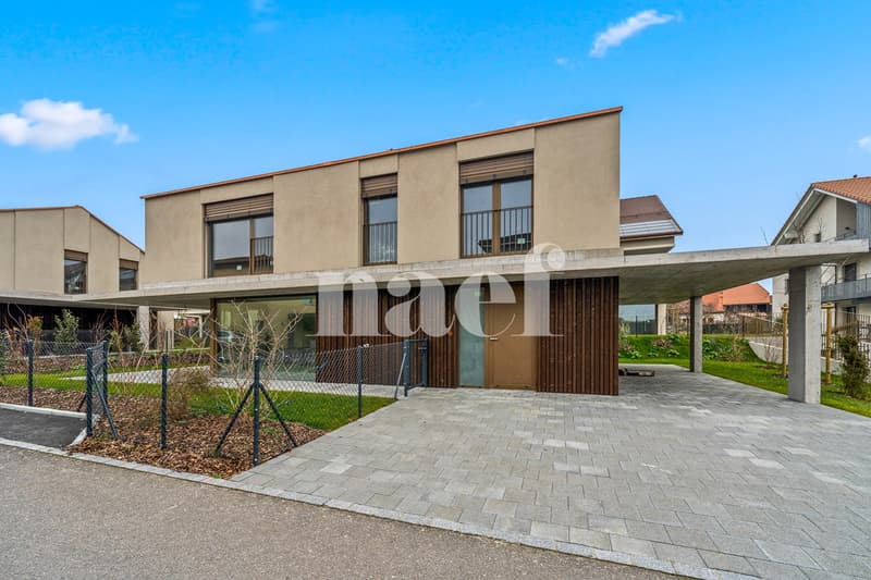 Casa unifamiliare di 6,5 locali e 196 m² con terrazza e giardino in vendita a Gletterens (2)