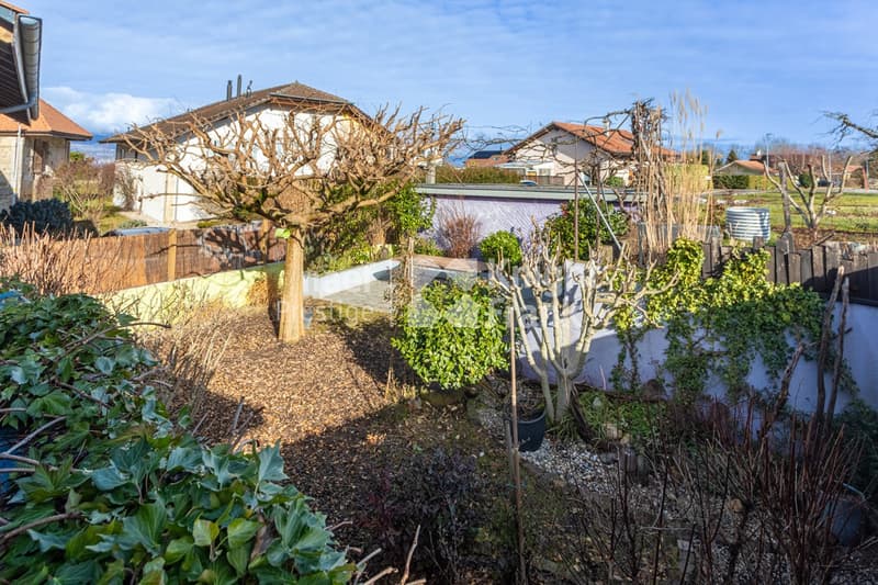 Magnificent renovated farm with 2 apartments for sale in Font (9)