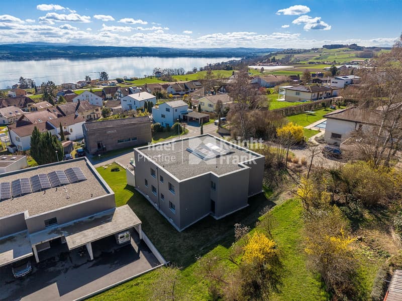 Magnificent 4.5-room attic apartment with breathtaking views of Lake Morat for sale in Lugnorre (10)