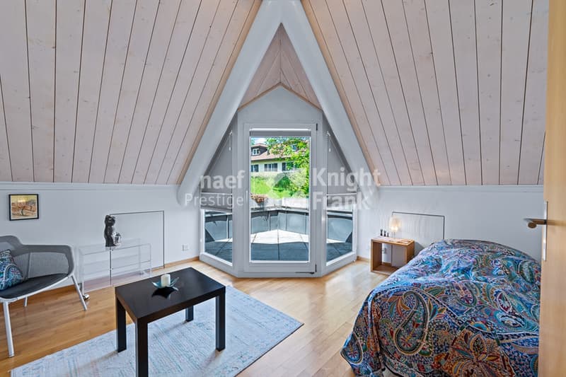 Individual villa with 6 rooms and breathtaking view for sale in Lossy (8)
