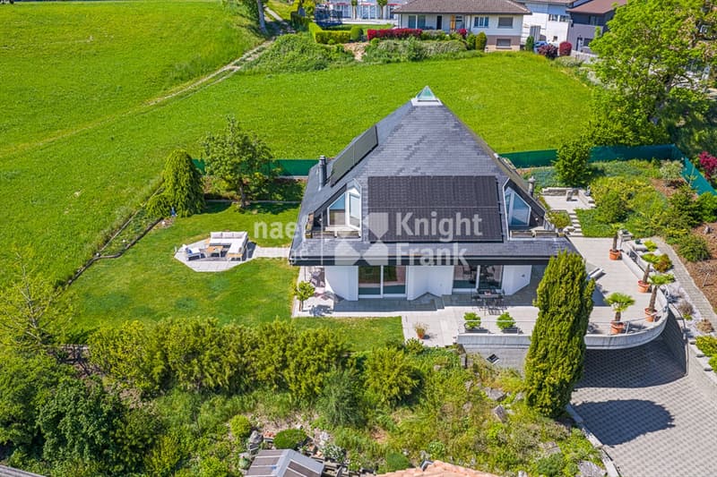 Individual villa with 6 rooms and breathtaking view for sale in Lossy (2)