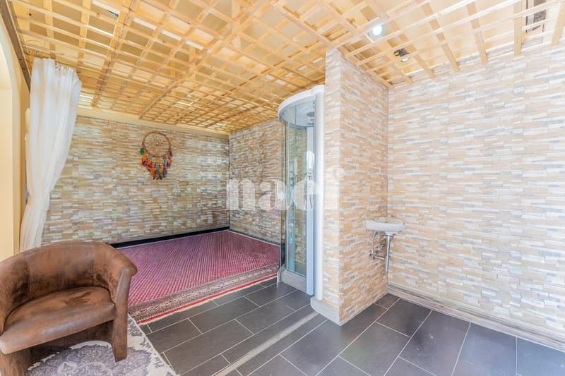 Villa contemporanea con alloggio indipendente in vendita a Bourguillon (11)