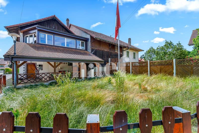 Maison villageoise jumelle de 4.5 pièces avec véranda et jardin à vendre à Granges-Marnand (5)